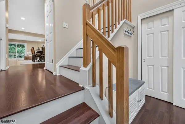 38 Averell Dr, Parsippany-Troy Hills Twp., NJ 07950