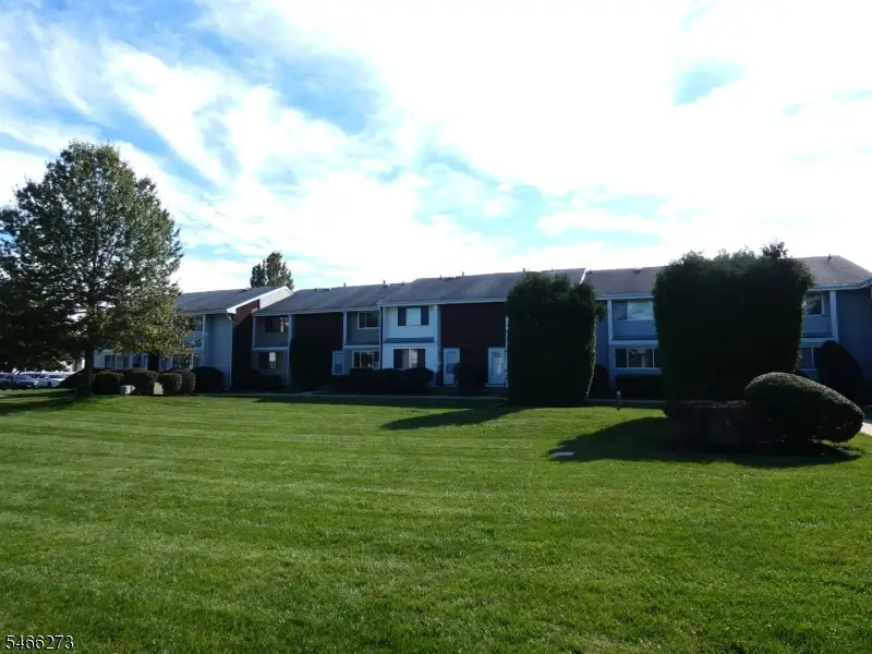 4H Quincy Circle #4, Dayton, NJ 08810 - #2