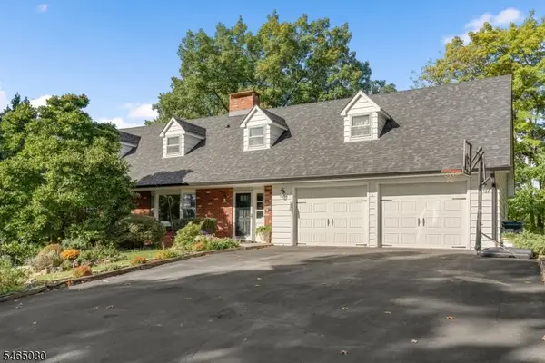 39 Lessing Rd, West Orange Twp., NJ 07052