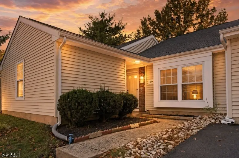 29 Avebury Pl, Somerset, NJ 08873 - #1