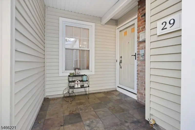 29 Avebury Pl, Somerset, NJ 08873 - #3