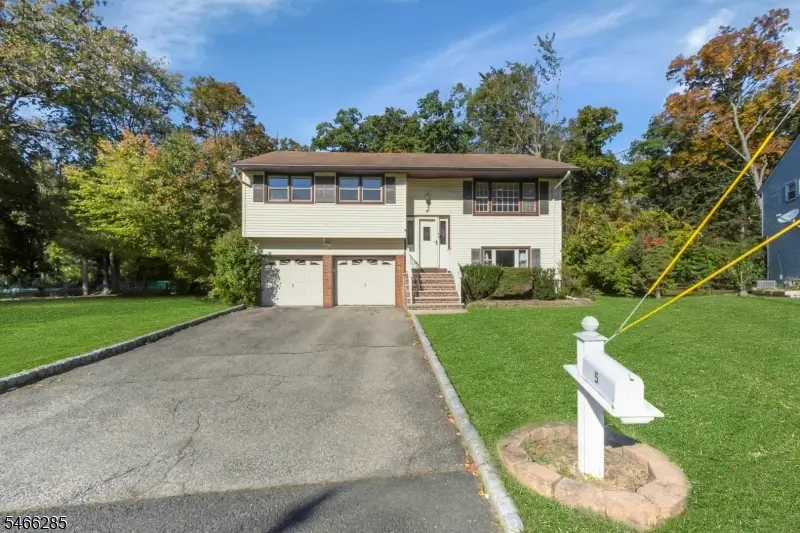 5 Downstream Dr, Flanders, NJ 07836 - #2