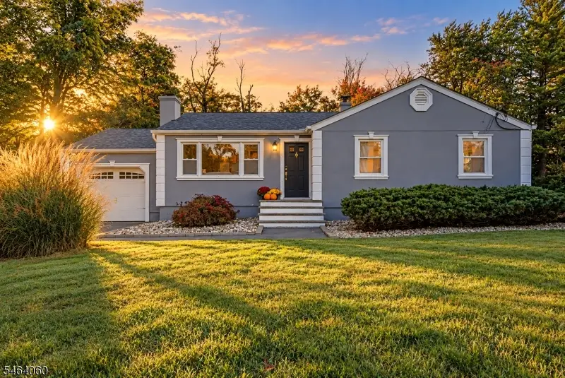 5 Hickory Pl, Randolph, NJ 07869 - #1