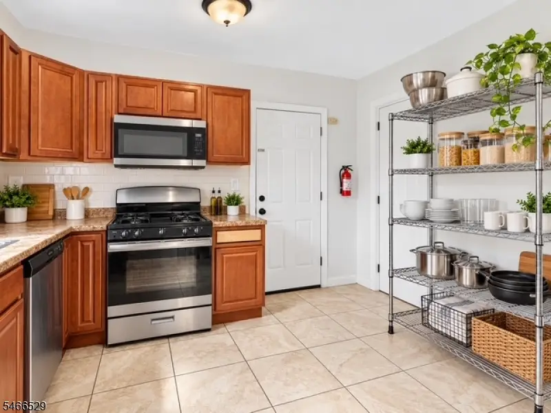 225 Chadwick Ave, Newark, NJ 07108 - #3