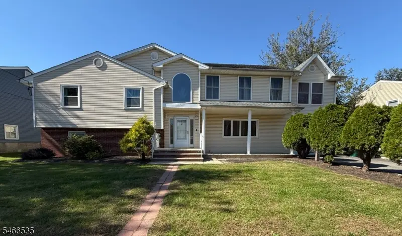 3 Charles Ct, Edison, NJ 08820 - #2