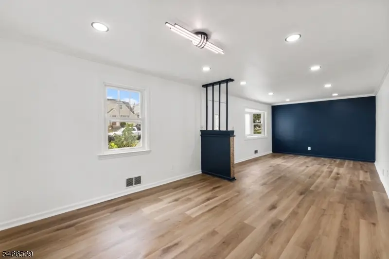 74 Sherwood St, Clifton, NJ 07013 - #2