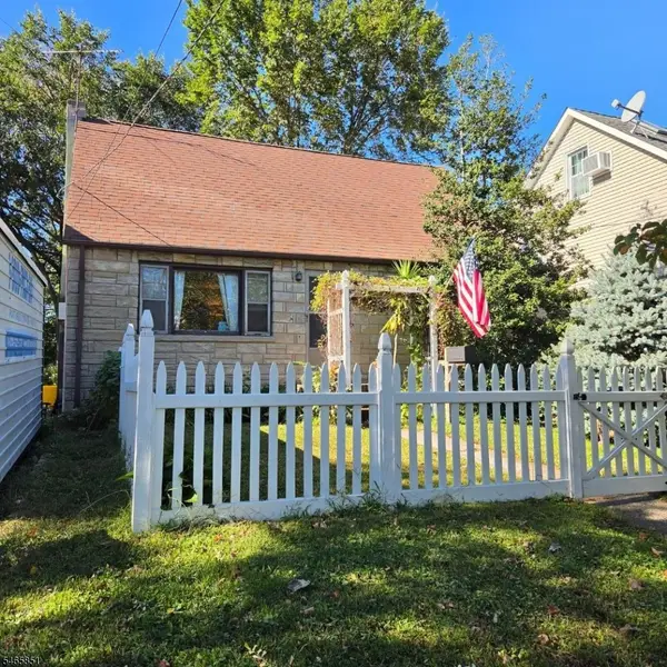 1940 Rutherford St, Rahway City, NJ 07065