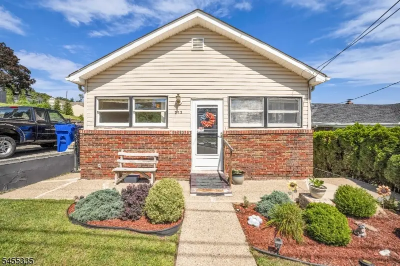 212 Gordon Ave, Totowa, NJ 07512 - #2