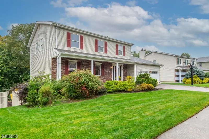86 Point View Pkwy, Wayne, NJ 07470 - #2
