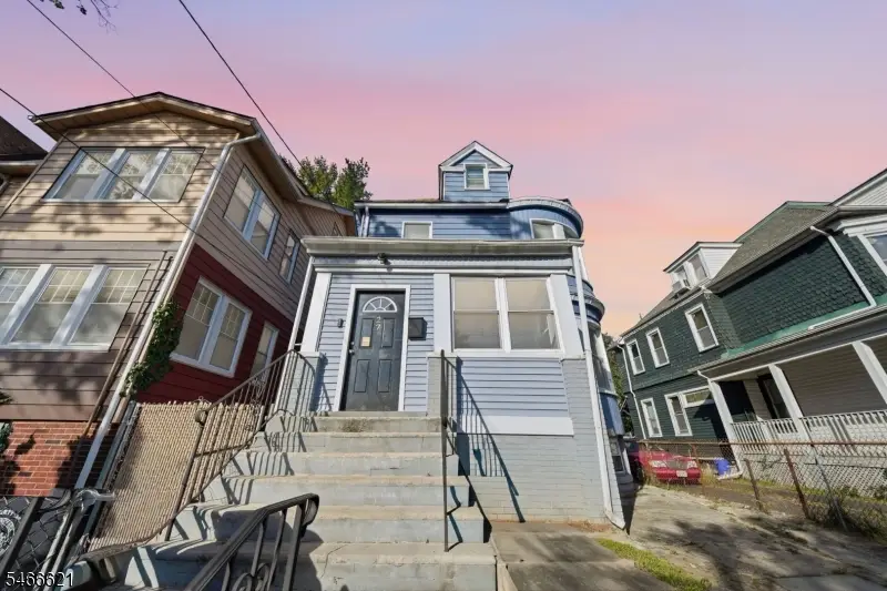 27 Richelieu Ter, Newark, NJ 07106 - #2