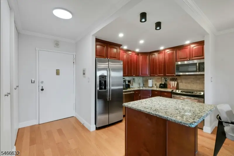 7855 Boulevard East #5K, North Bergen, NJ 07047 - #2