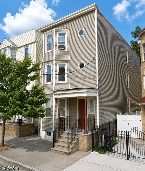 109 S 12th St, Newark, NJ 07107 - #1