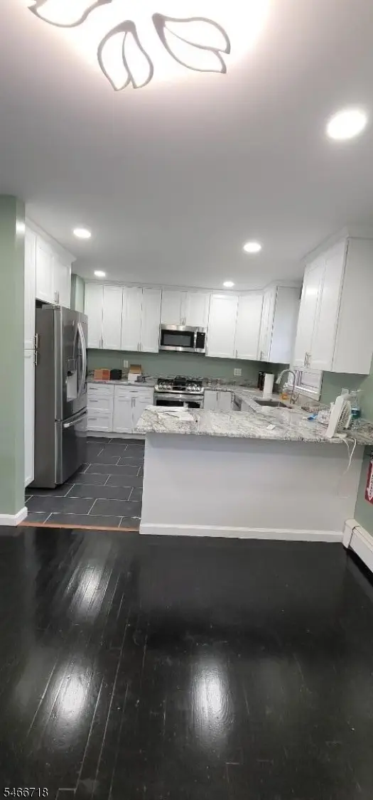 4 Arlington Pl, Piscataway, NJ 08854 - #3