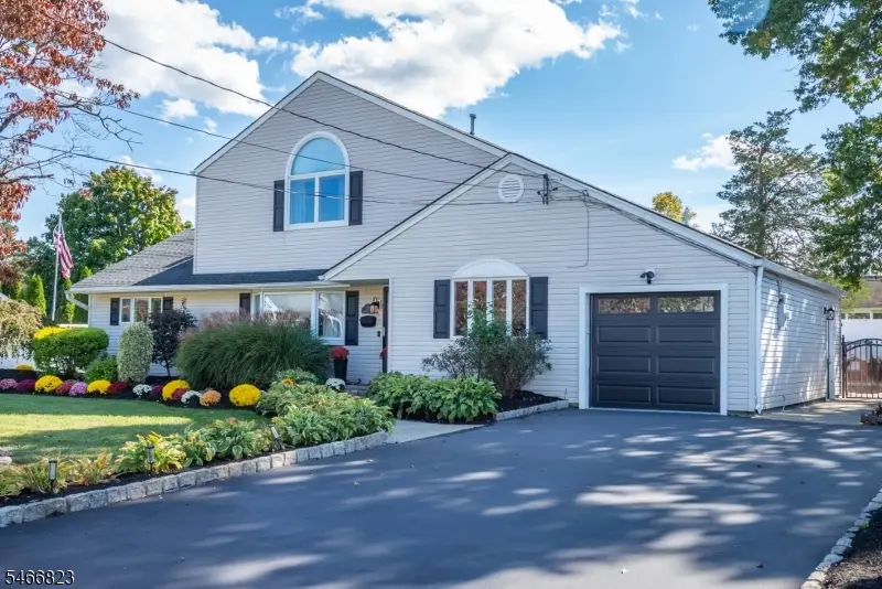 22 Woodland Pl, Pompton Plains, NJ 07444 - #2