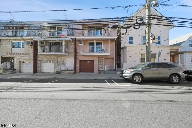 565 61st St, West New York, NJ 07093 - #2