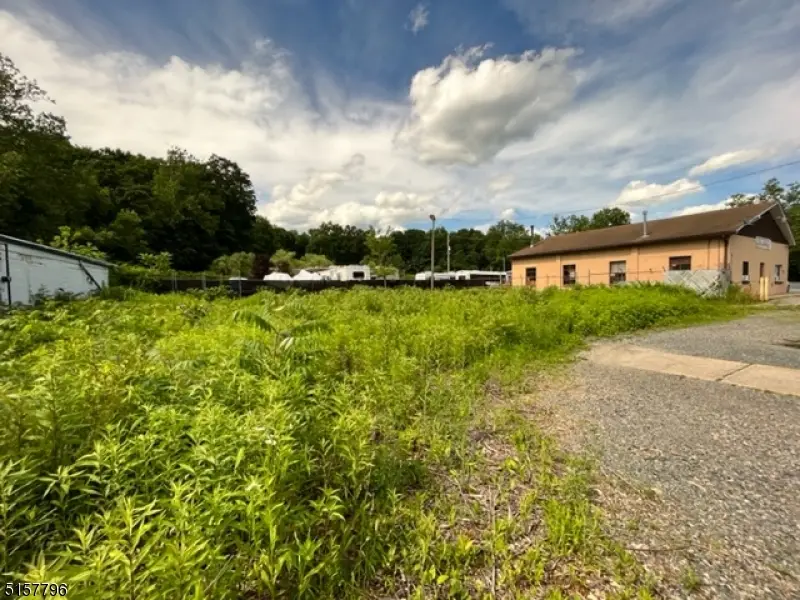617 Water St, Belvidere, NJ 07823 - #1