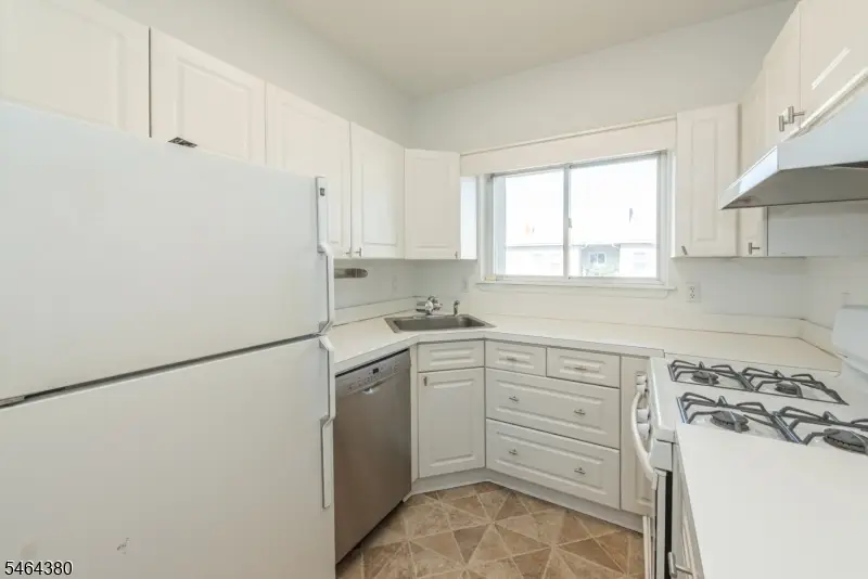 324 Brittany Dr, Wayne, NJ 07470 - #3