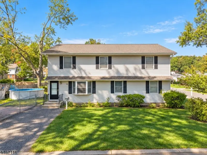 29 Garrabrant Rd, Clifton, NJ 07013 - #1