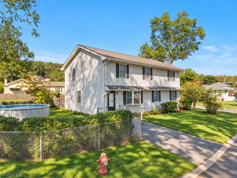 29 Garrabrant Rd, Clifton, NJ 07013 - #3