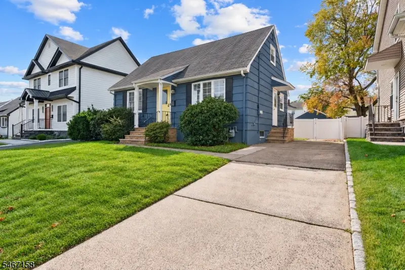 49 Warren St, Clifton, NJ 07013 - #3