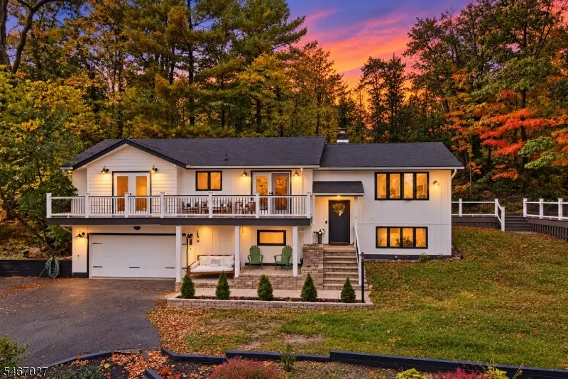 19 Somerville Rd, Hewitt, NJ 07480 - #1