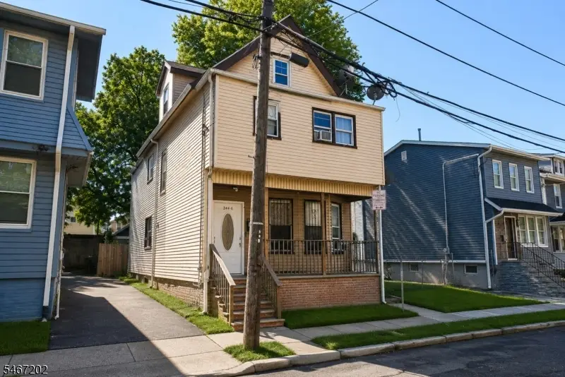 244 Leslie St, Newark, NJ 07112 - #2