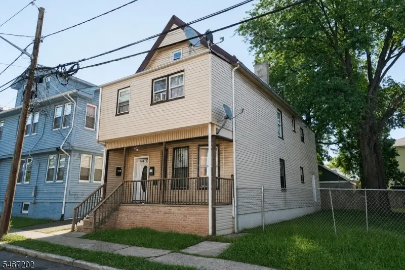 244 Leslie St, Newark, NJ 07112 - #3