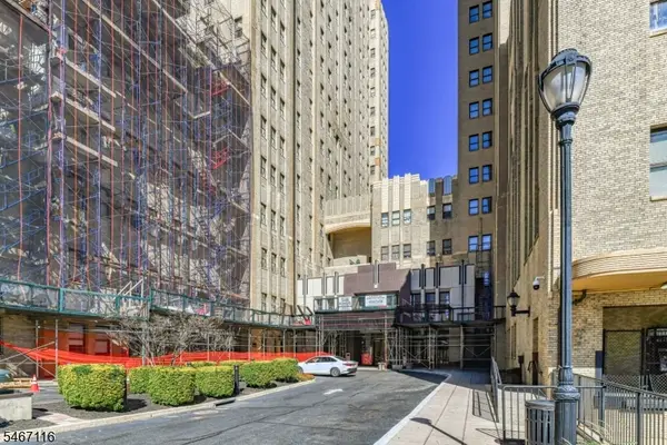 4 Beacon Way Unit 1601, Jersey City, NJ 07304