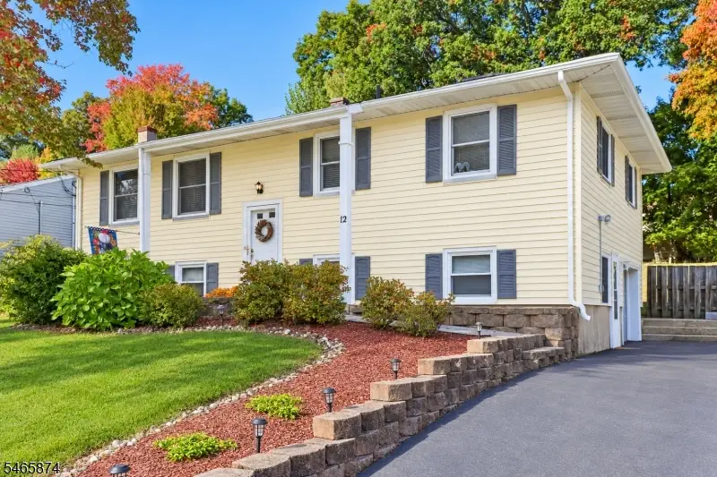 12 Mirror Pl, Oak Ridge, NJ 07448 - #1