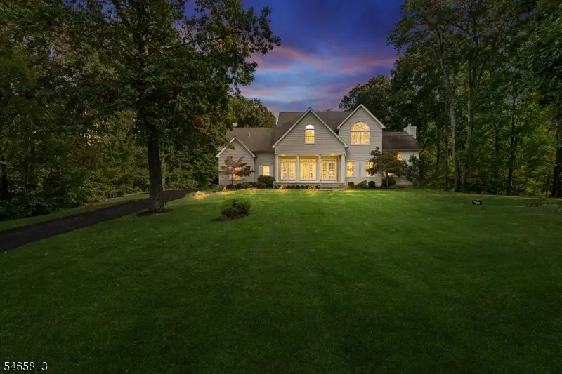 43 Stonehedge Dr, Stockholm, NJ 07460 - #3