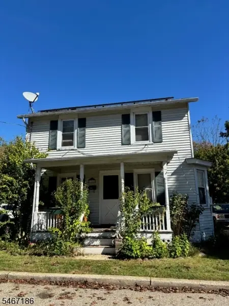 125 Water St, Hackettstown Town, NJ 07840