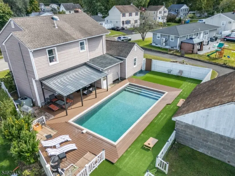 308 Pine St, Pompton Lakes, NJ 07442 - #2