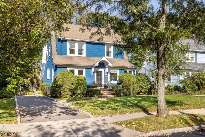 22 Euclid Pl, Montclair, NJ 07042 - #2