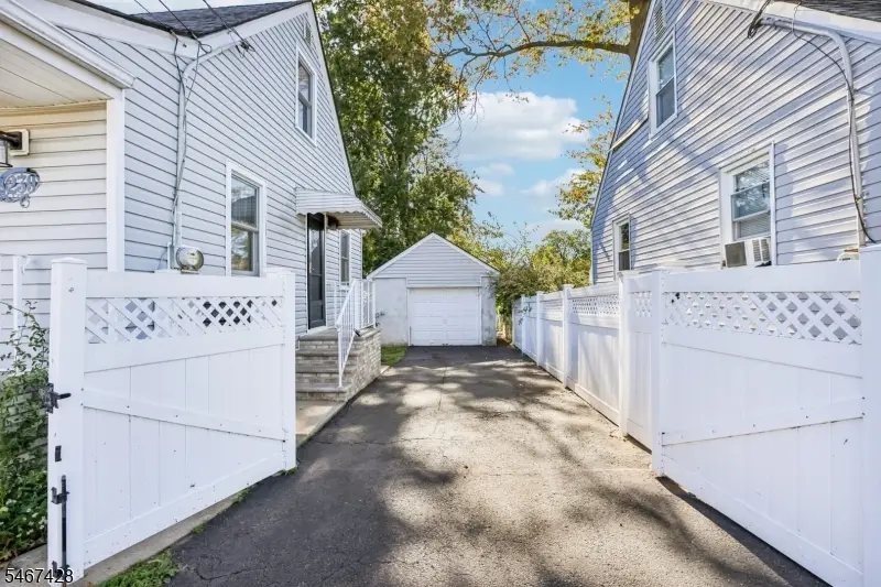 239 Bradford Ave, Linden, NJ 07036 - #3