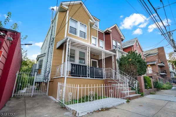 33 Union St, Jersey City, NJ 07304