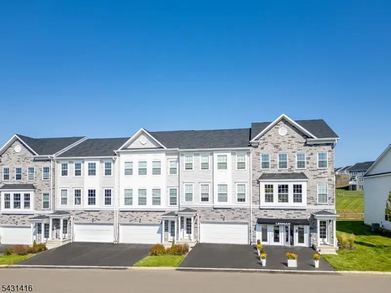 9 Bedford Way, East Hanover, NJ 07936 - #1