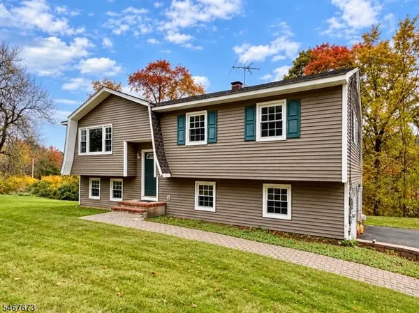 23 Drew Rd, Vernon Twp., NJ 07461