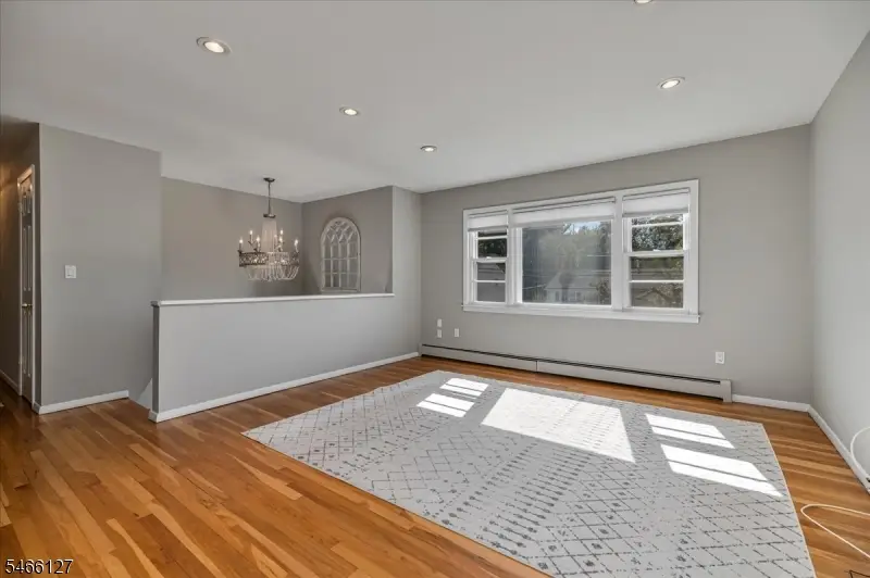 52 Crescent Rd, Wanaque, NJ 07465 - #3