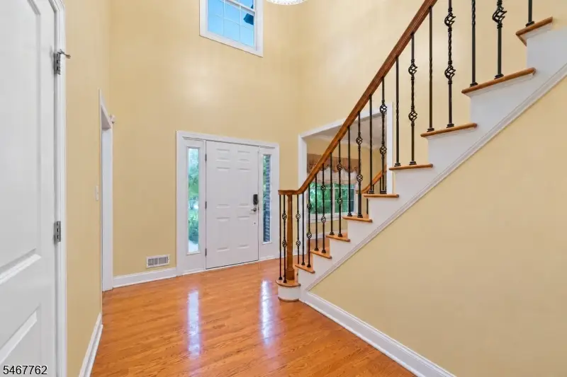 1 Efstis Ct, West Orange, NJ 07052 - #3