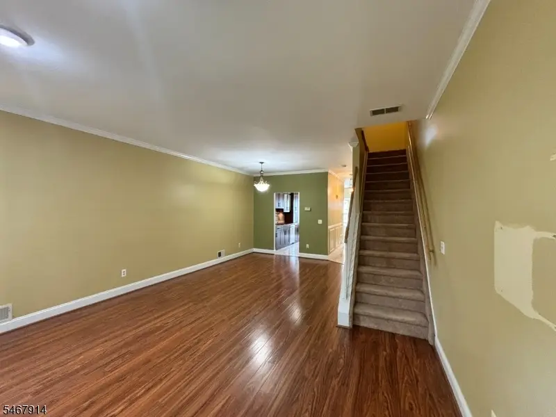 303 Tallwood Ln, Green Brook, NJ 08812 - #3