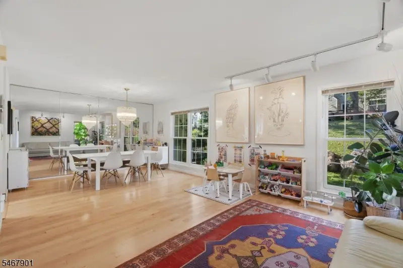 150 Dezenzo Ln, West Orange, NJ 07052 - #2