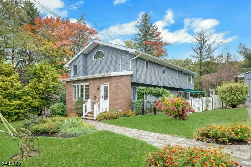 39 Hillside Ave, Stockholm, NJ 07460 - #2
