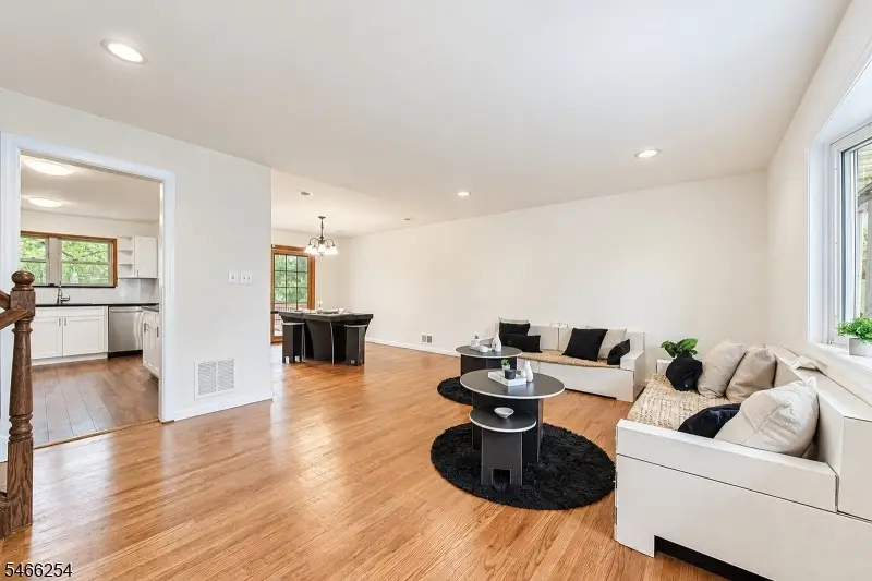 6 Renault Dr, Flanders, NJ 07836 - #3