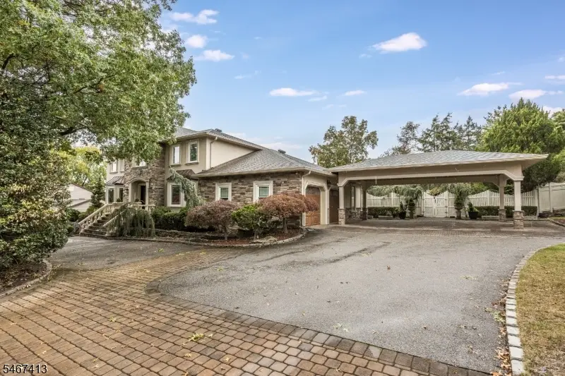 22 Lorraine Dr, Montville, NJ 07058 - #3