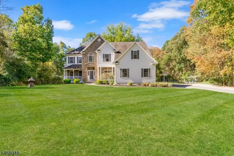 4 Cove Hollow Ct, Andover, NJ 07860 - #1