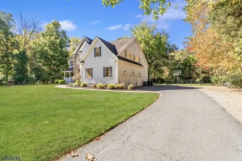 4 Cove Hollow Ct, Andover, NJ 07860 - #3