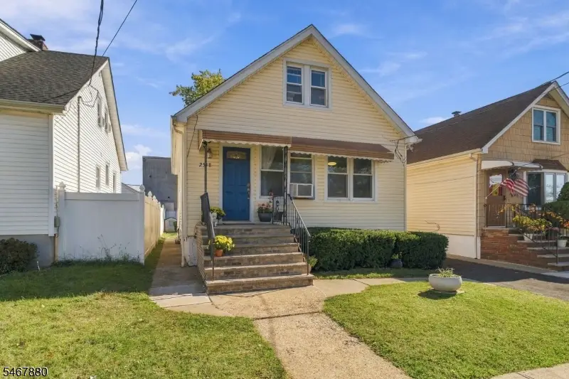 2518 Ogden St, Linden, NJ 07036 - #2