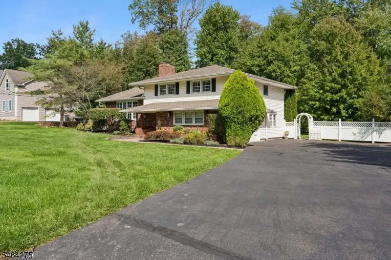 46 Rogers Ave, Berkeley Heights, NJ 07922 - #2