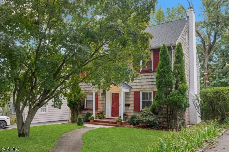 17 Howard St, Verona, NJ 07044 - #1