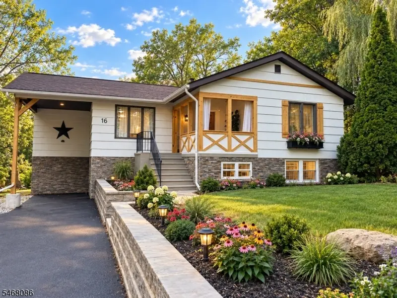 16 Wagon Wheel Rd, Vernon, NJ 07422 - #1